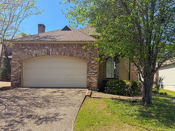 2nd image of 13 Golf Club Rd