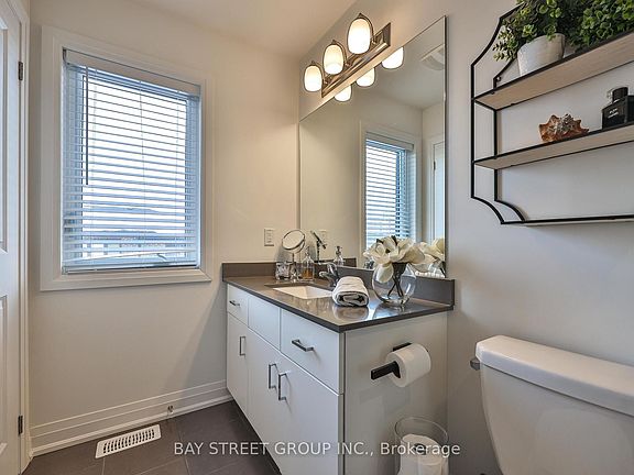4th image of 75 Windtree Way