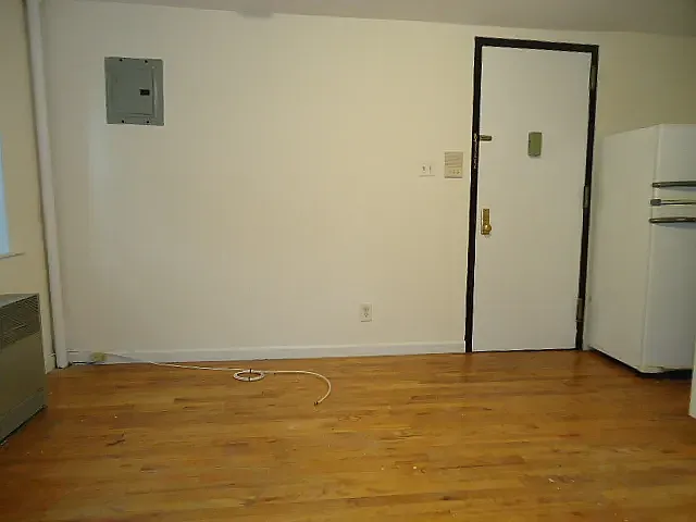 99 South Oxford Street — Photo 3
