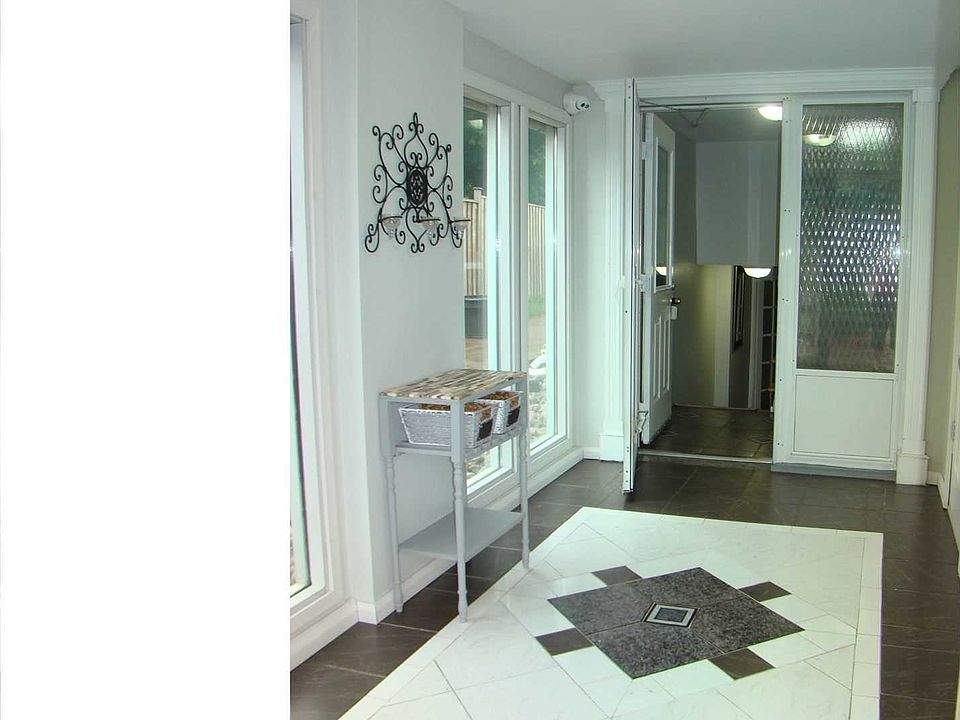 2nd image of 6 Gladeside Pl