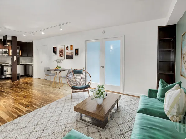 155 East 34th Street image 1 of 4