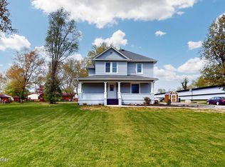 702 11th St, Carrollton, KY 41008