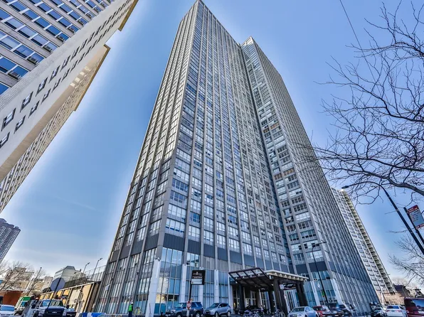 655 W Irving Park Rd, Chicago, IL