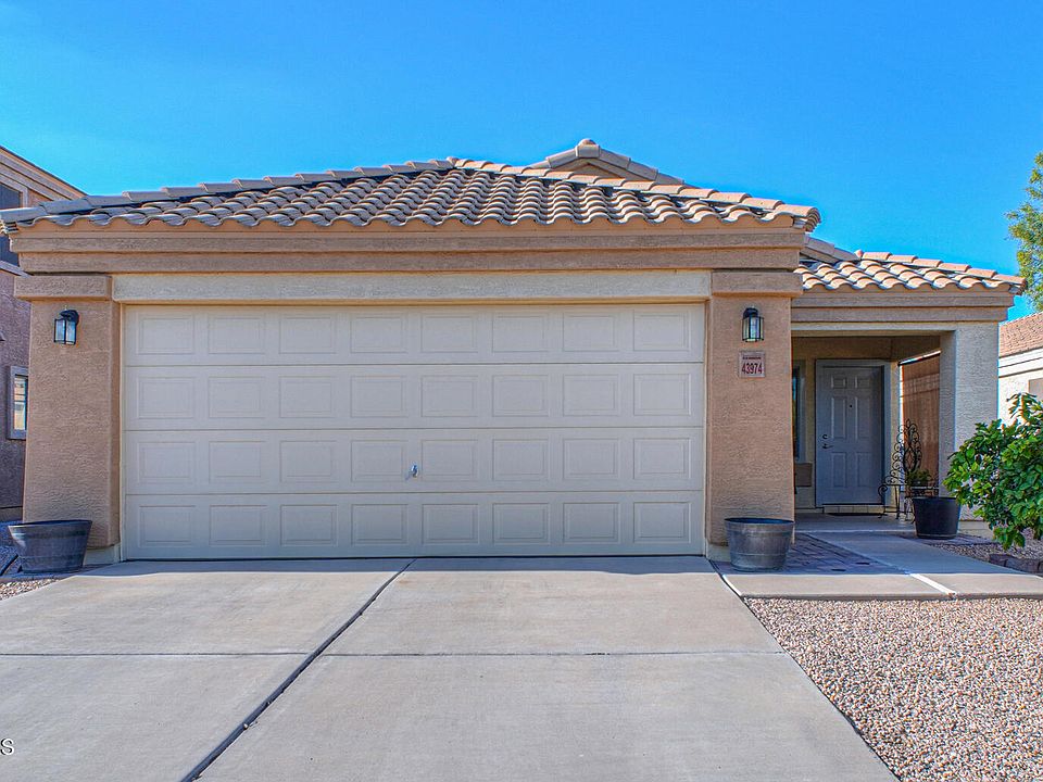 1st image of 43974 W MAGNOLIA Road