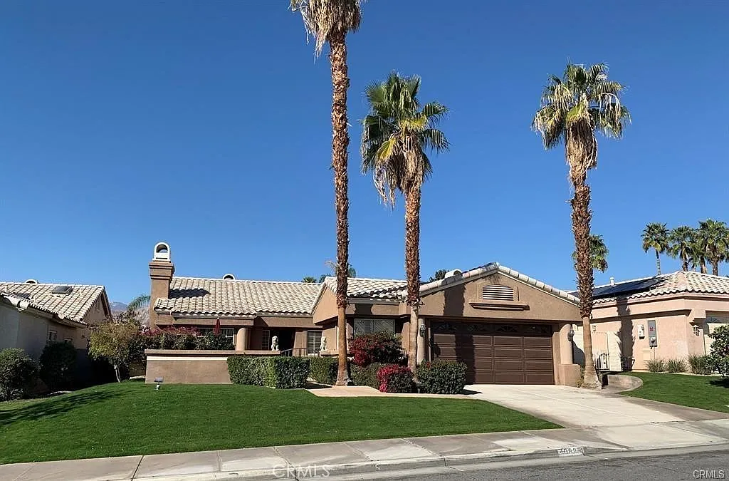 4 bed, 2.5 bath, 2273 sqft, $4,500 — Photo 1