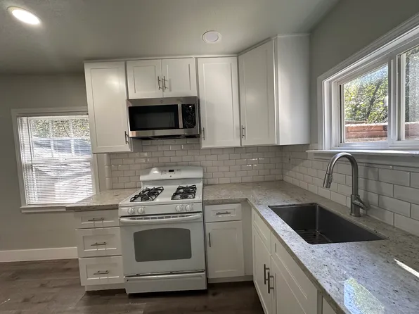 13860 Bear Creek Rd Unit B, Boulder Creek, CA 95006