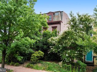 228 9th St SE, Washington, DC 20003