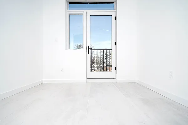 Rented by ERNY LLC | media 11