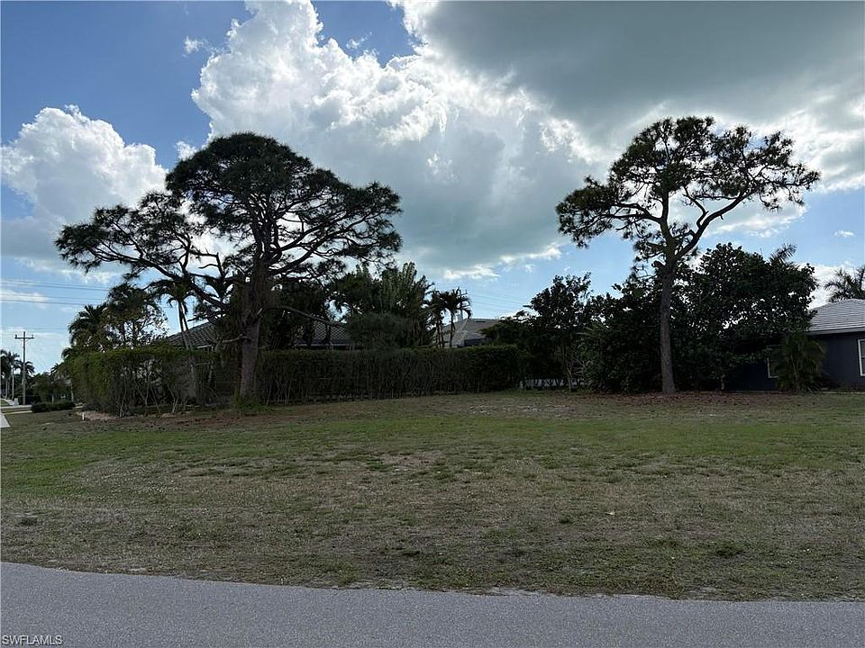 1st image of 6 Tahiti RD