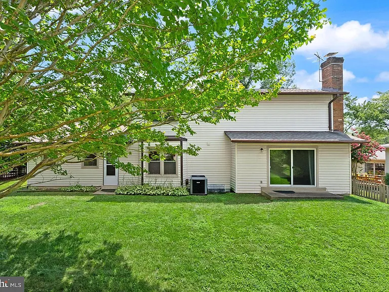 8902 Huxley Ct — Photo 79