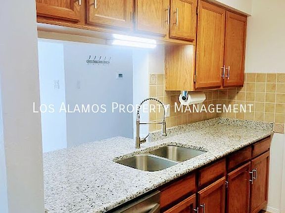 4th image of 505 Oppenheimer Dr APT 411