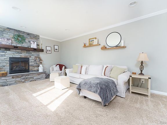 4th image of 5193 Owen Rd