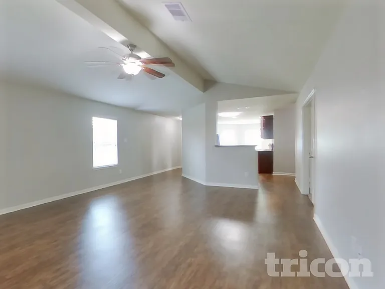 2321 Oyster Bay Ave — Photo 3