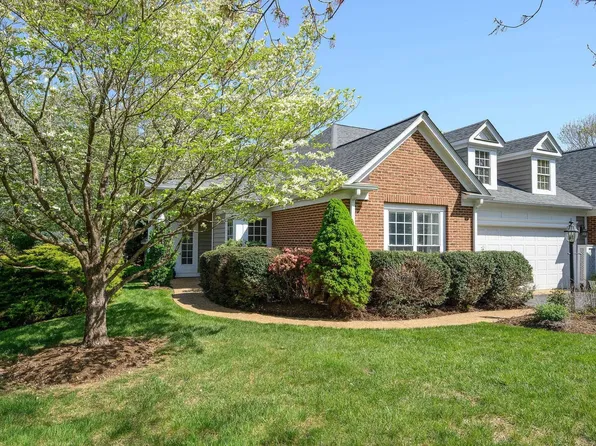2112 Shepherds Ridge Rd, Charlottesville, VA 22901