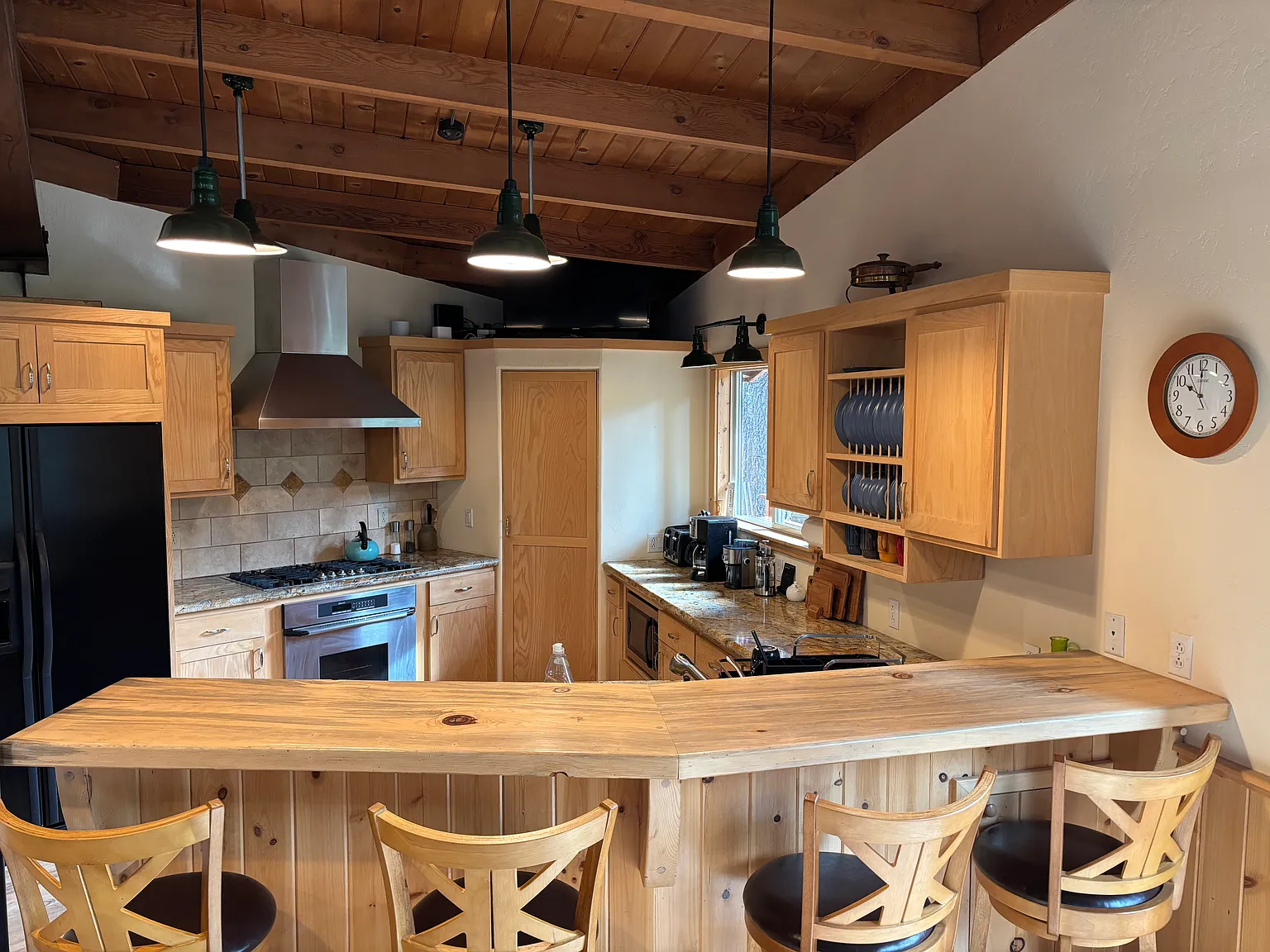 4 bed, 2000 sqft, $7,500 — Photo 4