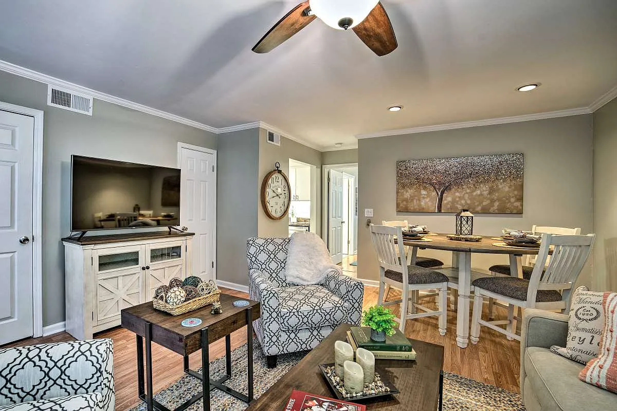 1 bed, 703 sqft, $2,000 — Photo 4
