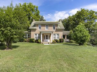 2816 W Walnut St, Johnson City, TN 37604