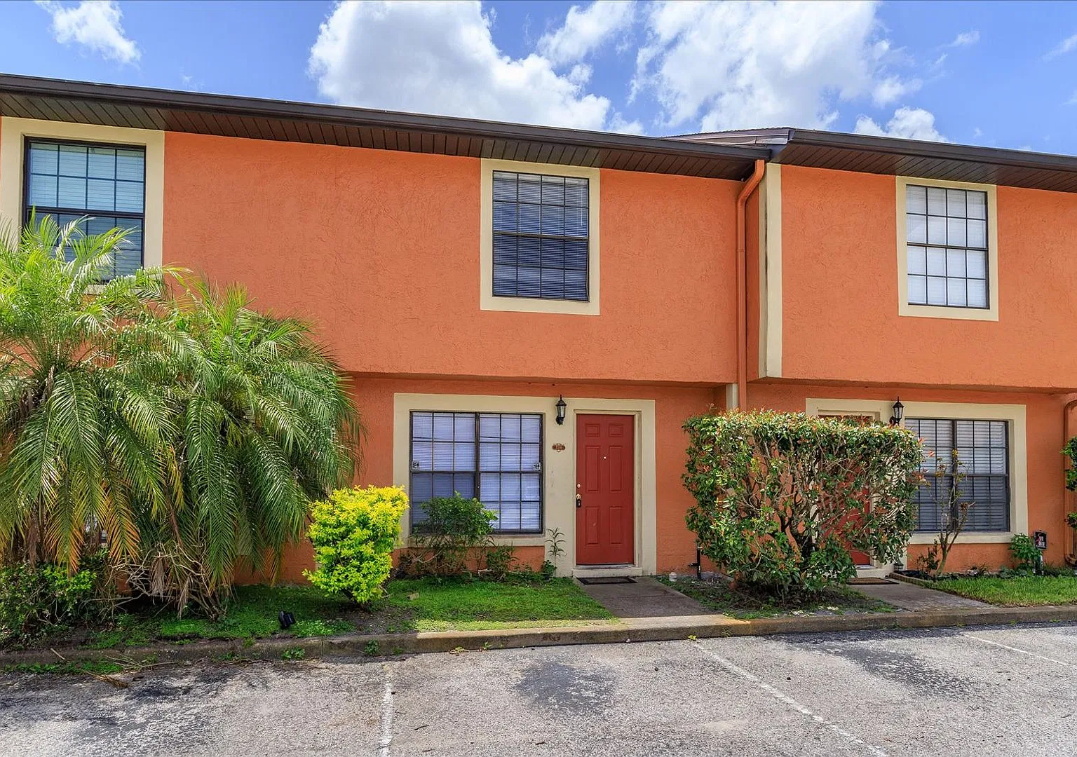 Winter Park 2 Bedroom Upgraded Condo — Photo 1