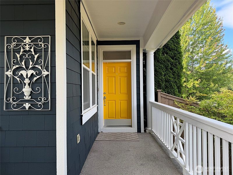 2nd image of 6619 Silent Creek Avenue SE