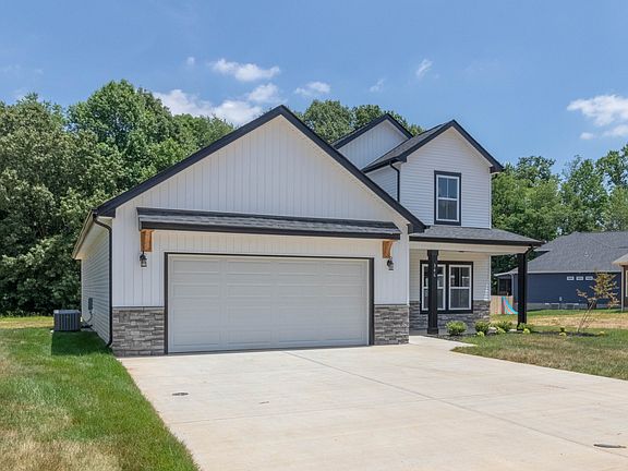 3rd image of 9 Charleston Oaks Lot 9