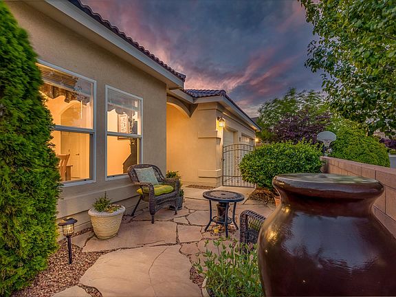 1925 Western Hills Dr SE-3