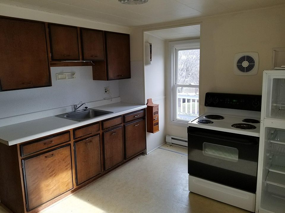 Eat In Kitchen