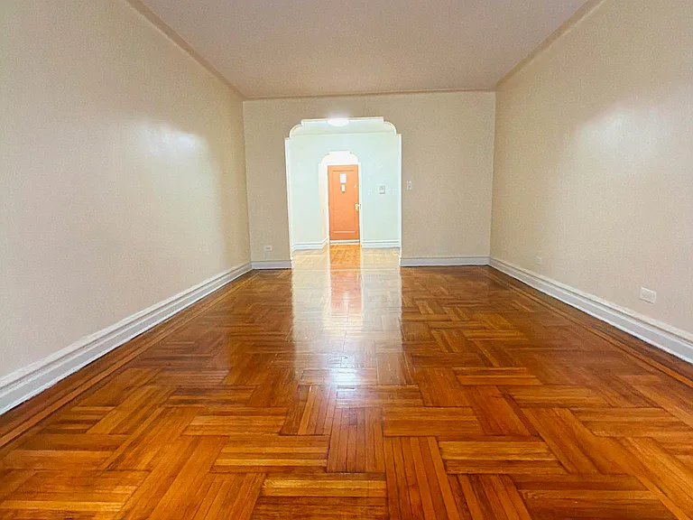 50 E 21st St #1 — Photo 15