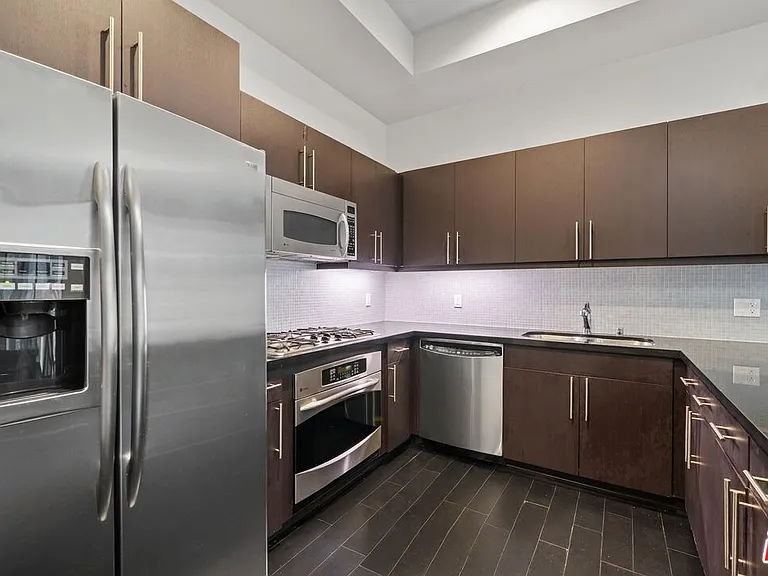 655 S Hope St #1006 — Photo 8