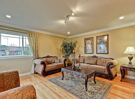 4th image of 3408 Yuba Ave