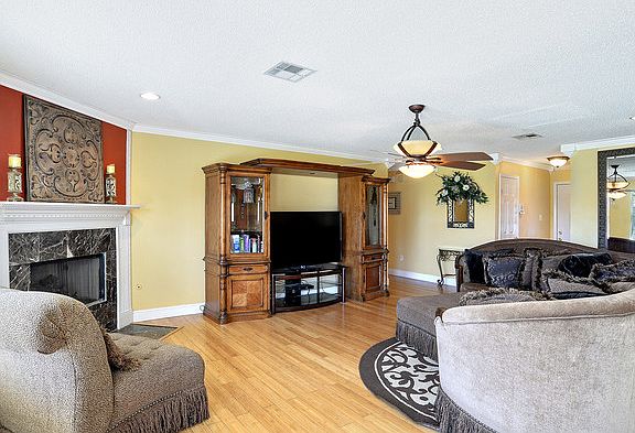 3rd image of 76 Sawgrass Dr