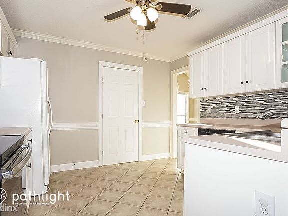 5th image of 4623 Brittany Dr