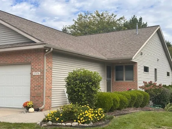 17570 Park Place Cir, Spring Lake, MI 49456