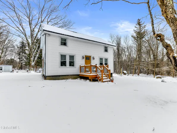 88 Dyken Pond Road, Petersburgh, NY 12138