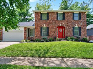 3636 Whispering Ridge Ln, Saint Louis, MO 63129