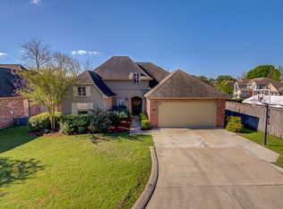 10002 Rose Pine Ln, Baton Rouge, LA 70809