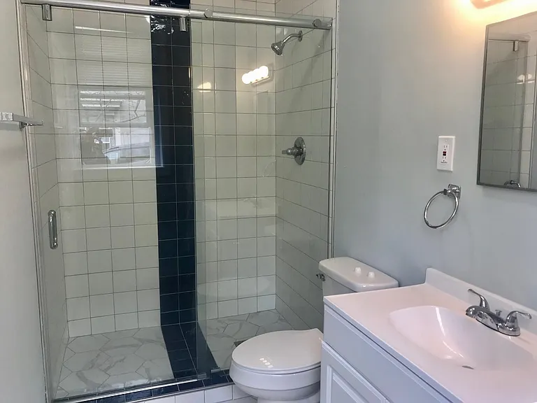 174 Grape St #1 — Photo 4