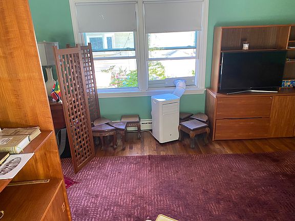 3rd image of 26R Whitlowe Rd #26R