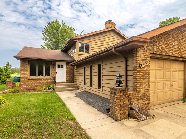 340 Golfview Dr, Schererville, IN 46375