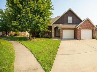 3718 W Rockwood St, Springfield, MO 65807