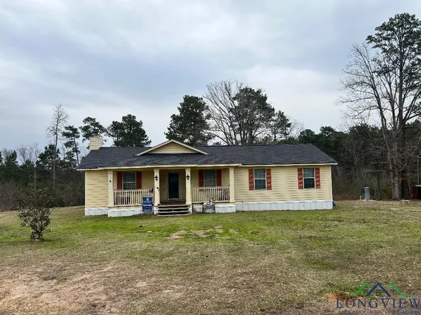 172 County Road 4556, Carthage, TX 75633