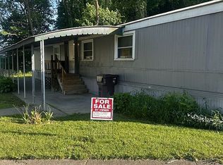 1347 Red Maple Ln, Kalamazoo, MI 49004