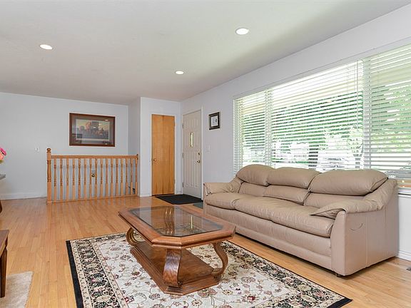 3rd image of 1885 E Bosham Ln