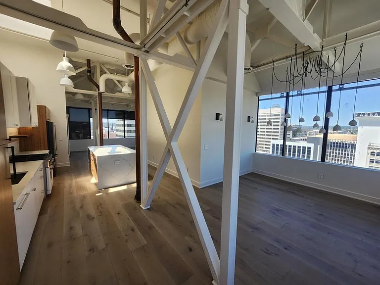 515 W Sprague Ave — Photo 15