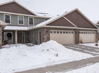 2625 Hawk Ridge Ct SE, Rochester, MN 55904