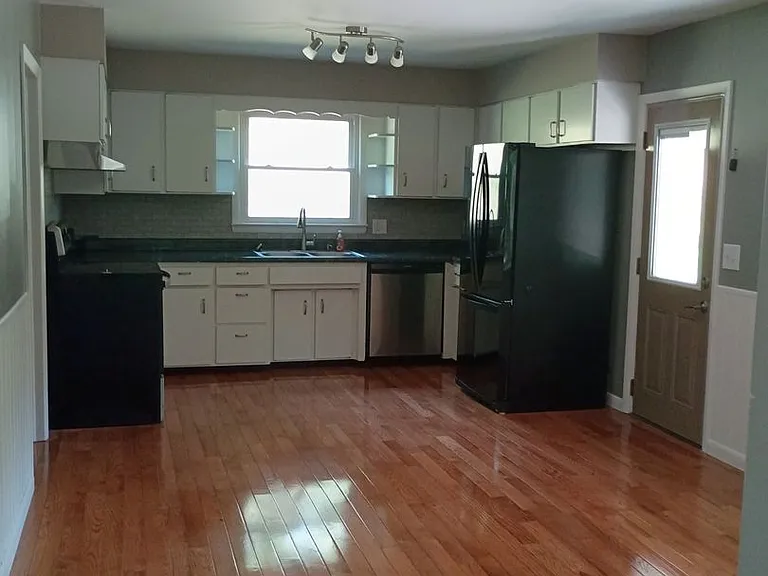 151 Shetland Dr — Photo 5