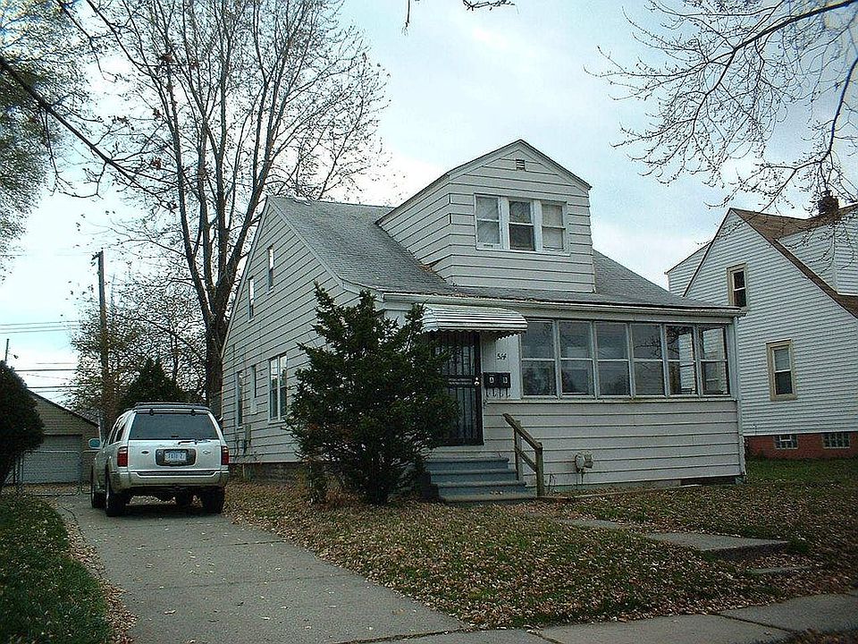 1st image of 514 E Muir Ave