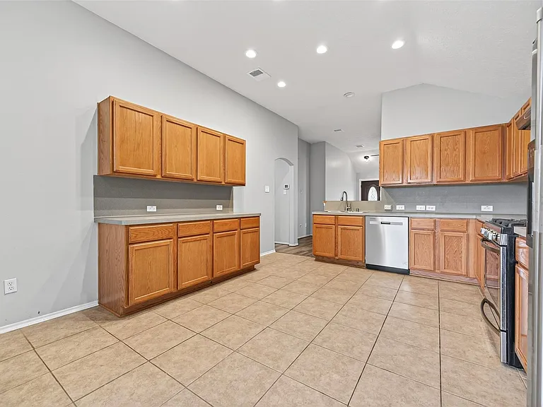 18499 Sunrise Pines Dr — Photo 15