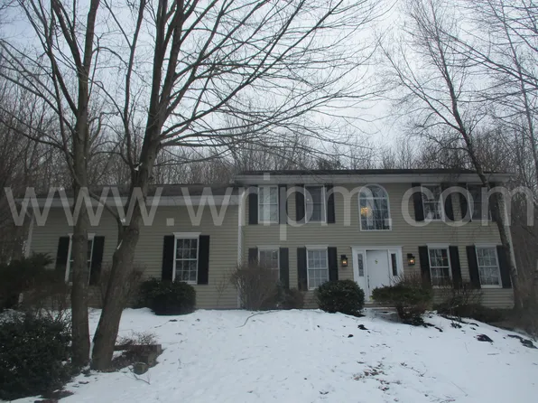 143 Highland Ave, Shavertown, PA 18708