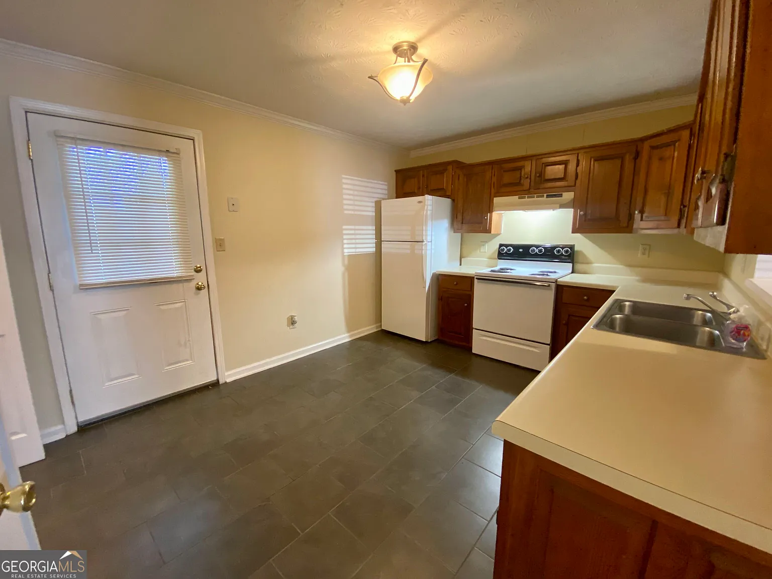 2 bed, 2.5 bath, 1202 sqft, $1,400 — Photo 4