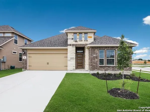 301 Jills Path, Seguin, TX 78155